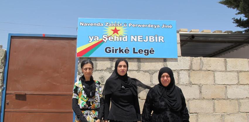 Activista de las mujeres: las leyes de Rojava, un sueño convertido en realidad El PYD kurdo es un partido ideológico totalitario que no acepta otras opiniones, pero logró dar el primer paso hacia la emancipación de las mujeres.