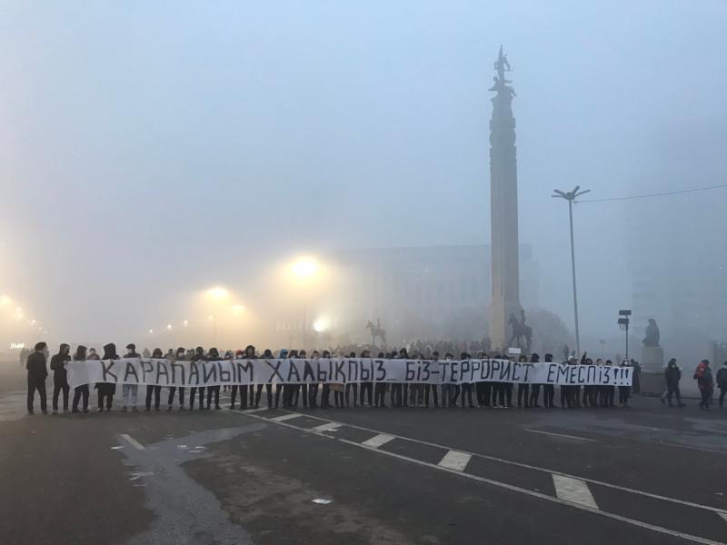 En Kazajistán hasta la noviolencia se persigue como terrorismo (1) Arrojamos luz sobre la represión y manipulación de las recientes protestas pacíficas